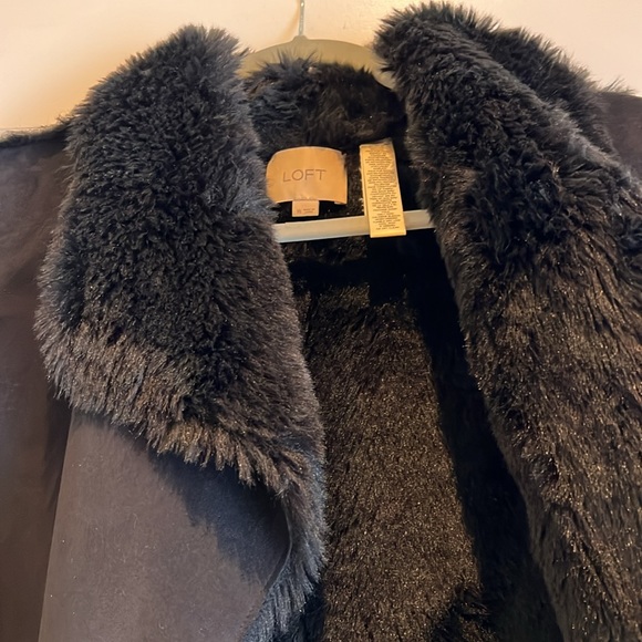 Loft Suede/Fur Vest - Picture 3 of 5